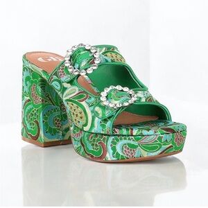 Gianni Bini New Sandals